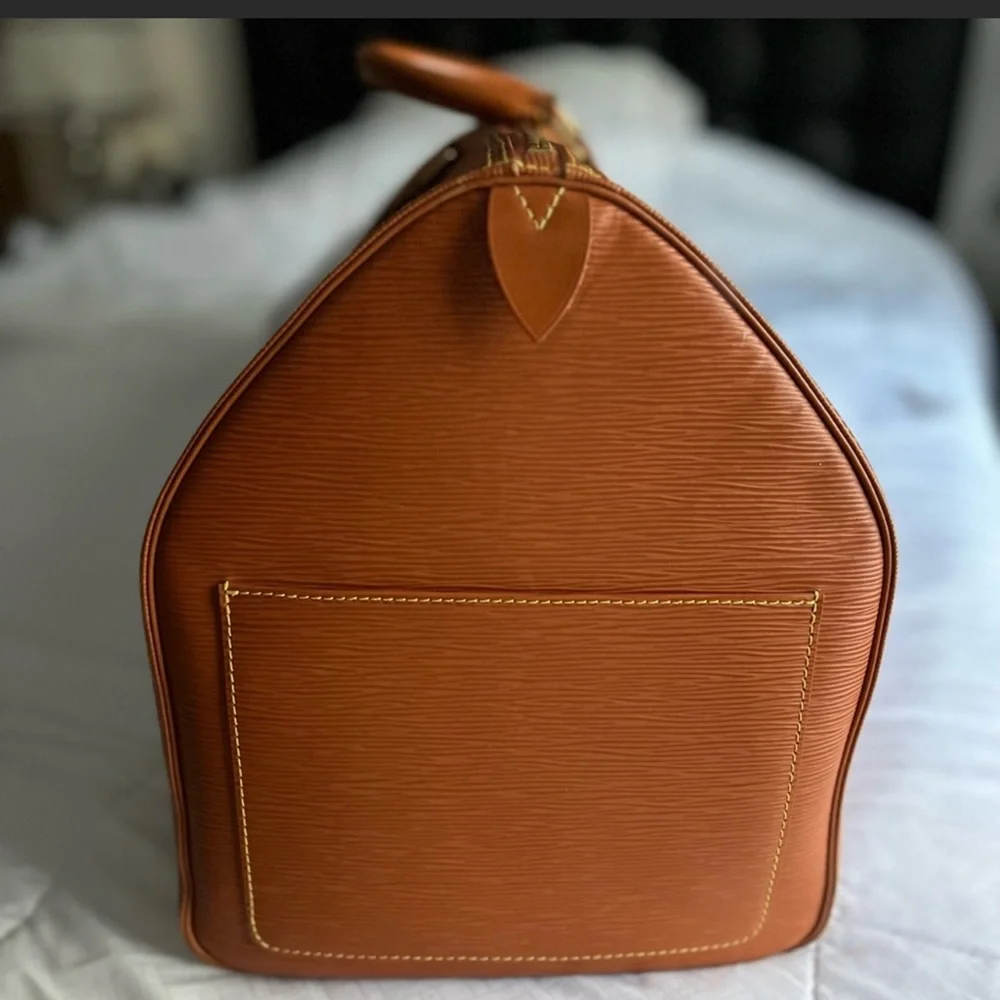 Louis Vuitton Leather Travel Bag - Picture 1 of 13